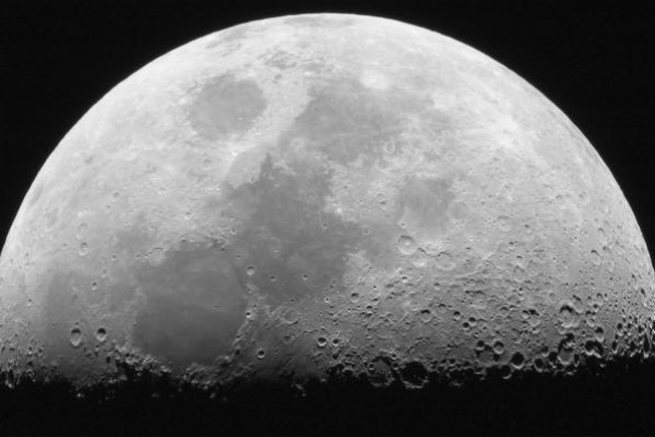 中国探月新目标:不仅要取回土壤,还要载人登月