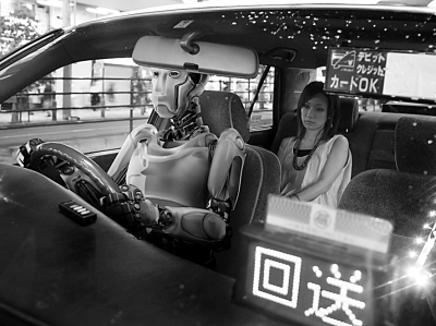 “自动驾驶”在路上